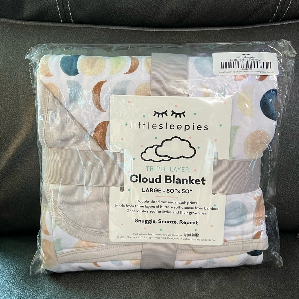 NIB little sleepies Luna cloud blanket